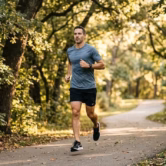 running physiotherapy rehab rest or keep moving with pain